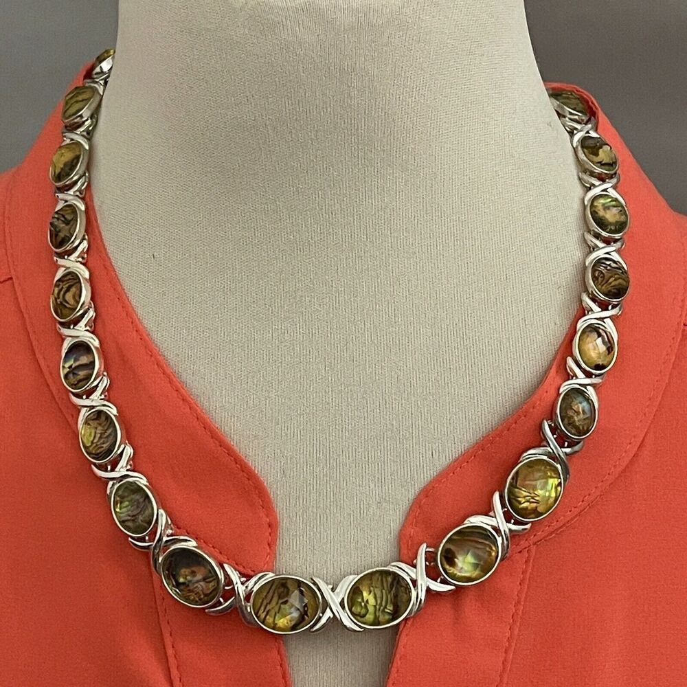 Napier Silver-tone Green Multicolor Oval Stones Women's Fashion Necklace‎ NWOT